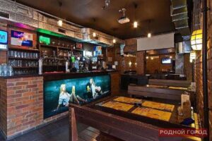 В Волгоградской области дети ночью работали официантами в пивбаре