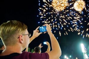 Волгоградцам напомнили о правилах использования пиротехники