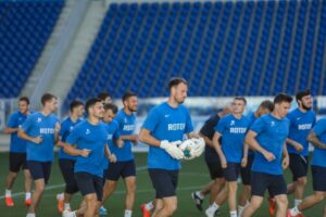 Народная команда «Ротор» готовится к выступлениям в Премьер-лиге