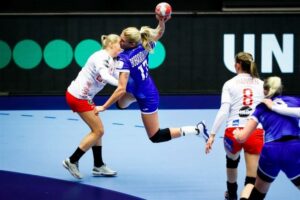 Российские гандболистки не смогли выйти в полуфинал ЧЕ