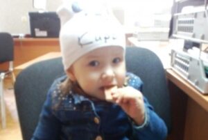 В Волгограде ищут родителей оставленной на детской площадке девочки