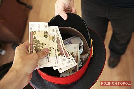 В Волгограде полицейский вымогал 1 млн рублей за ложные показания