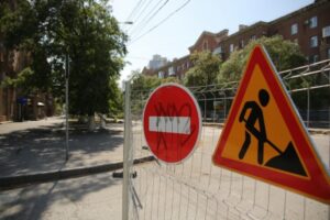 В Волгограде улицу Ангарскую временно перекроют для движения транспорта