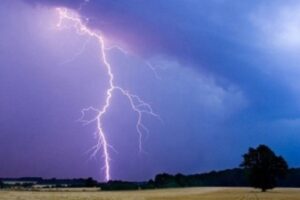 Под Волгоградом 60-летнего пастуха убило молнией