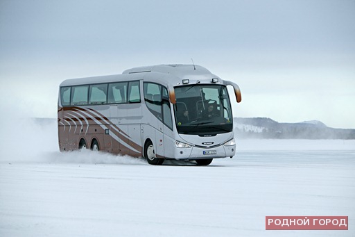 Под Волгоградом сотрудники МЧС вызволяли замёрзнувших пассажиров из автобуса