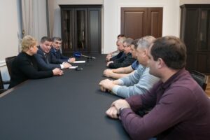 Губернатор Волгоградской области встретился с работниками «Красного Октября»