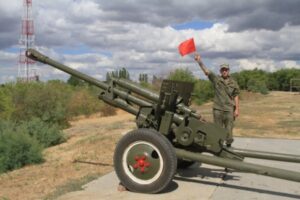 На Мамаевом кургане в Волгограде произвели «Выстрел памяти»