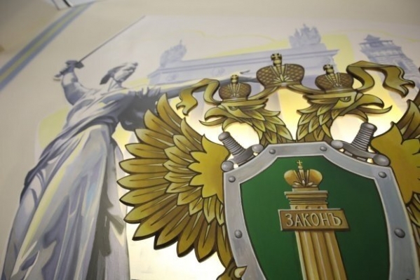 Троих волгоградцев осудят за похищение и вымогательство