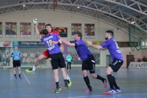 Волгоградский «Каустик» проиграл дома «Чеховским медведям»