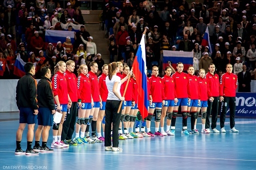 Российские гандболистки уступили датчанкам