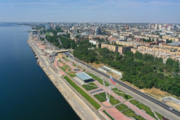 В Волгограде вдоль лестницы на улице Ковентри высадят 1850 деревьев