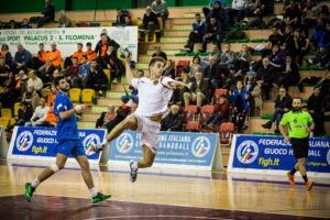 Российские гандбольные сборные выстрелили дуплетом