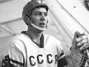 Умер знаменитый советский хоккеист