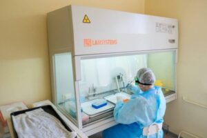 Волгоградцы сдают кровь для изготовления антиковидной плазмы