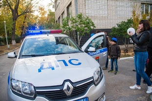 «Предъявите документы»: 5 требований сотрудника ГИБДД, которые мы не обязаны выполнять