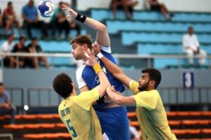 Молодежная сборная России по гандболу победила бразильцев