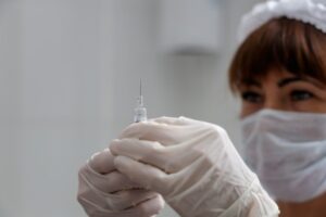 Волгоградские медучреждения обеспечены запасом вакцины от гриппа