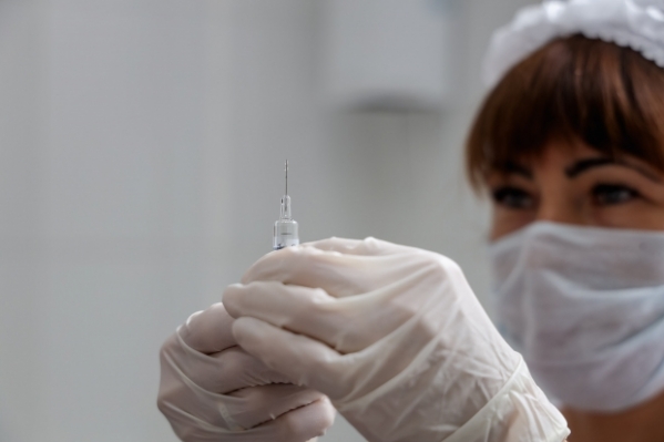 Волгоградские медучреждения обеспечены запасом вакцины от гриппа