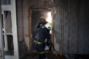 2-летняя девочка пострадала при пожаре в частном доме во Фролово