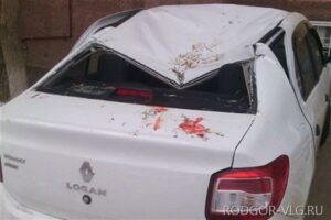 Волжанин упал с 7 этажа на крышу иномарки и остался жив