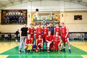 Юные волгоградские баскетболисты и баскетболистки удачно выступили в Екатеринбурге и Москве