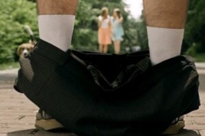 Под Волгоградом на детской площадке задержан 21-летний эксгибиционист