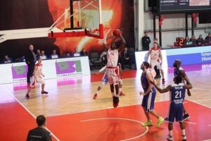 Волгоградский «Красный Октябрь» разгромил красноярский «Енисей»