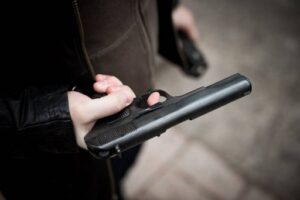 2 жителя Калмыкии ограбили волгоградского фермера на 1 млн рублей