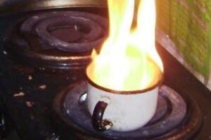 В Волгограде двое детей пострадали из-за загоревшейся на плите еды