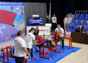 Волгоградец завоевал медаль на чемпионате России по пауэрлифтингу