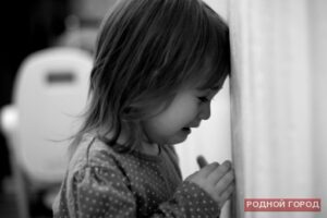 В Волгограде владелица частного детсада избивала трубой детей