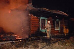 На пожаре под Волгоградом погибла женщина