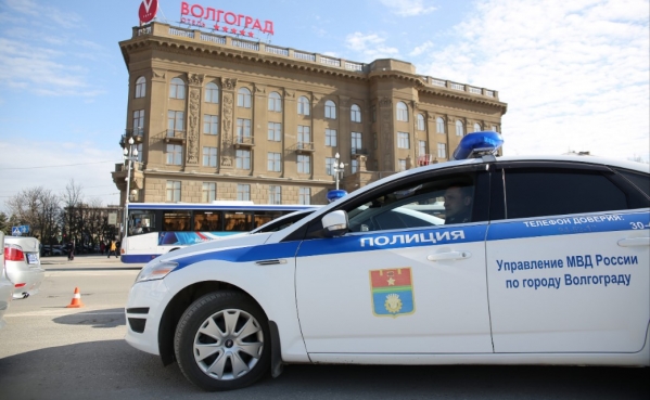 47-летнего вандала задержали в Тракторозаводском районе за порчу чужого автомобиля