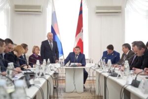 Андрей Бочаров представил нового руководителя аппарата губернатора Волгоградской области