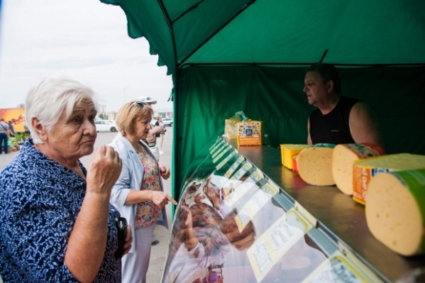 На ярмарках Волгограда порядка 2000 фермеров реализовали свою продукцию
