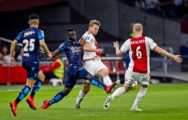 «Витесс» волгоградца Леонида Слуцкого уступил «Аяксу»