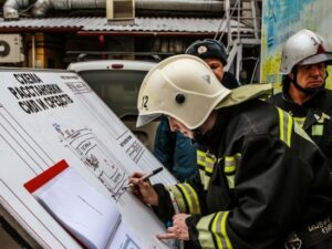 На севере Волгограда в пожаре на предприятии пострадал 34-летний мужчина