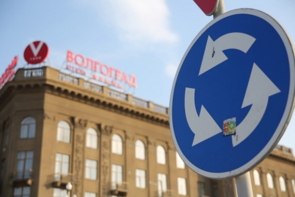 В Волгограде на развязке рокадной поставят капитальные ограждения