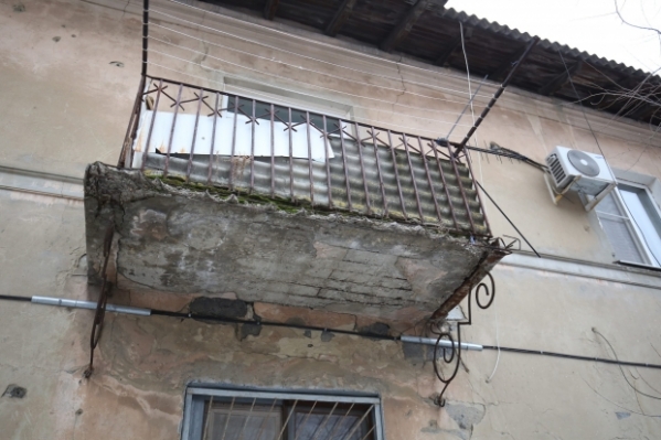 В Волгограде два дома признали аварийными