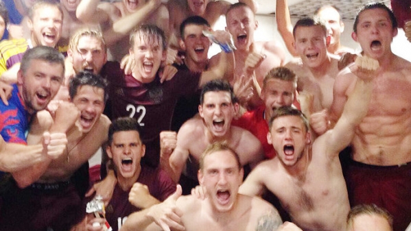 Сборная России по футболу обыграла бразильцев