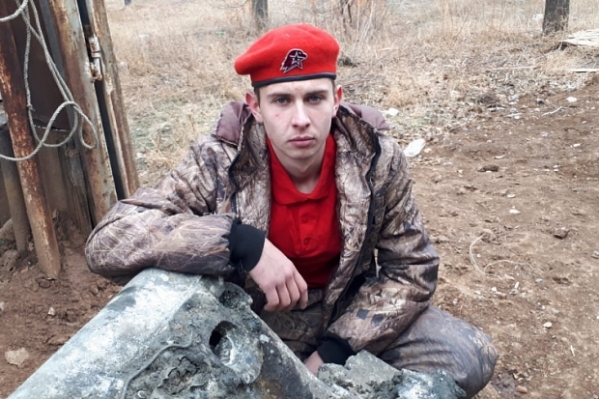 Двигатель военного самолета подняли со дна озера в Волгоградской области