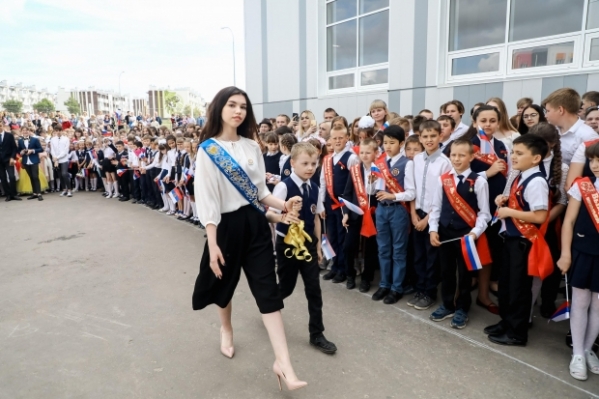 В Волгоградской области праздничная школьная линейка прошла онлайн