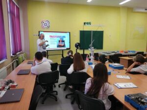 В Волгоградской области на базе трех школ открылись новые «Кванториумы»