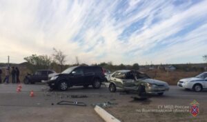 В Волгограде в тройном ДТП пострадали двое мужчин