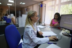 Волгоградские компании стали чаще приглашать на работу женщин