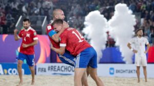 Российские футболисты-пляжники вышли в полуфинал чемпионата мира