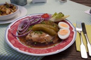 Как приготовить вкусный холодец для праздничного застолья