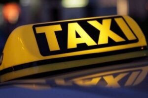 19-летний житель области обокрал таксиста в центре Волгограда