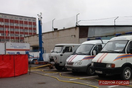 Палец волгоградки из блендера освобождали болгаркой