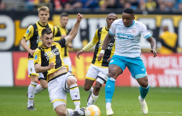 «Витесс» волгоградца Леонида Слуцкого упустил победу над фаворитом